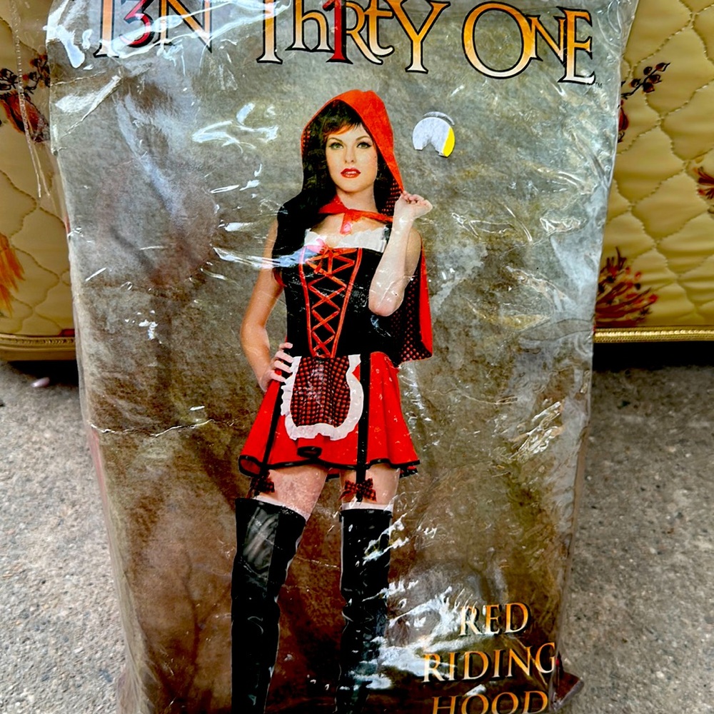 Hit topic little red riding hood costume